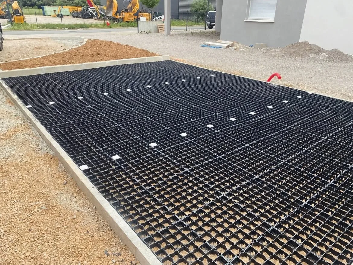 Aménagement extérieurs bâtiment professionnel à Saint-André-de-Sangonis 04